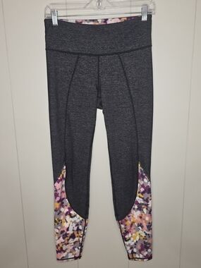 Womans Athleta Sz Medium Gray Leggings with Pink Floral Panel